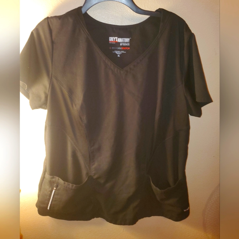 XL black top